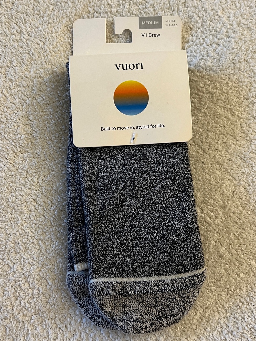 Vuori V1 Crew Socks Gray Heather Medium NWT Performance Athletic